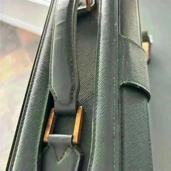 LOUIS VUITTON Taiga Pilot Case Oural Green Leather Vintage Oural Briefcase - Picture 16 of 16